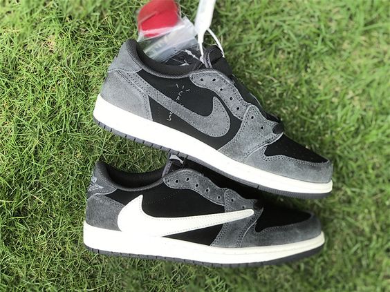  PRO Travis Scott x Air Jordan 1 Low Black Grey Low Help review Clara