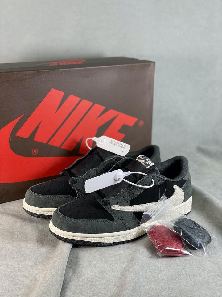  PRO Travis Scott x Air Jordan 1 Low Black Grey Low Help review Alex 06
