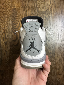 Q4 Batch Air Jordan 4 Retro White Cement review Milton Glorvald 01