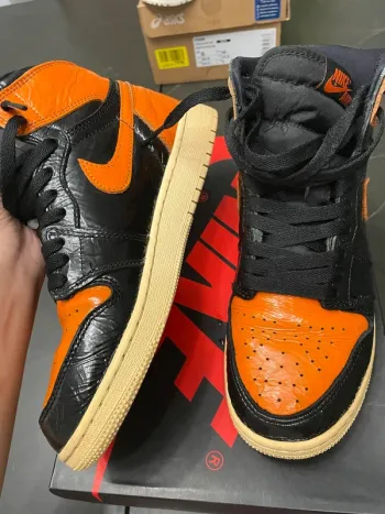  PRO   Air Jordan 1 Retro High OG “Shattered Backboard 3.0” review Wendy 03