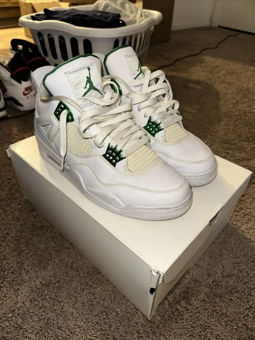 Q4 Batch Air Jordan 4 Retro “Metallic Green” review 