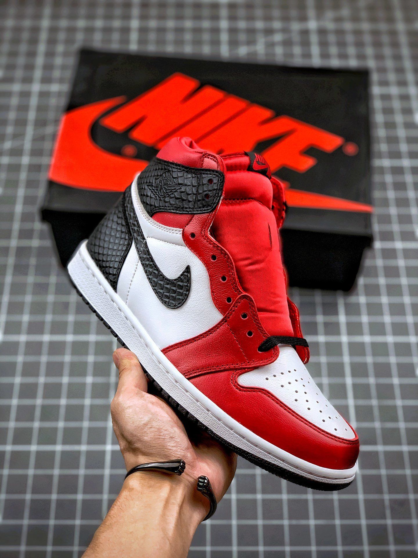  PRO Air Jordan 1 Satin Snakeskin review Kevin