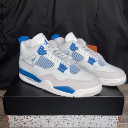 Q4 Batch  Air Jordan 4 Retro Military Blue review Eduardojpr 02