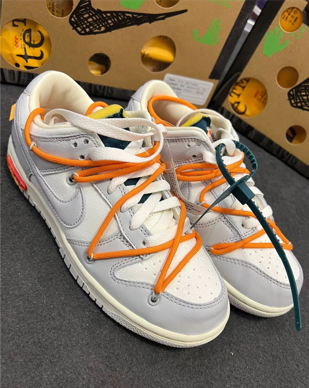 GB OFF WHITE x Nike Dunk SB Low The 50 NO.44 review 0