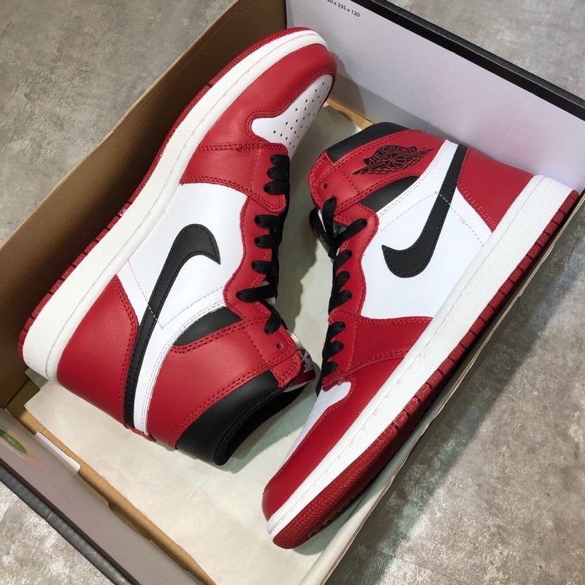 PRO  Air Jordan 1 High OG Chicago review Tina 03
