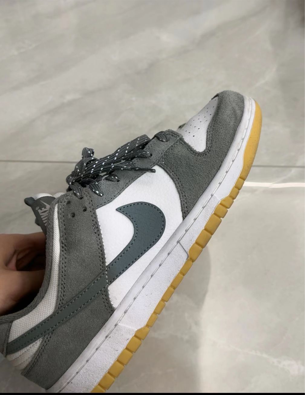 SX Nike Dunk Low White Gray Raw Rubber review Limon 01