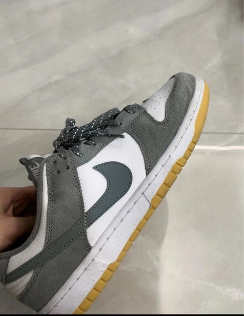 SX Nike Dunk Low White Gray Raw Rubber review 