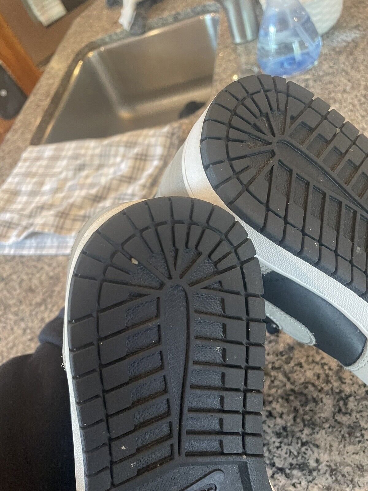 PRO  Air Jordan 1 Shadow 2.0 Black Light Smoke Grey review Quincy 01