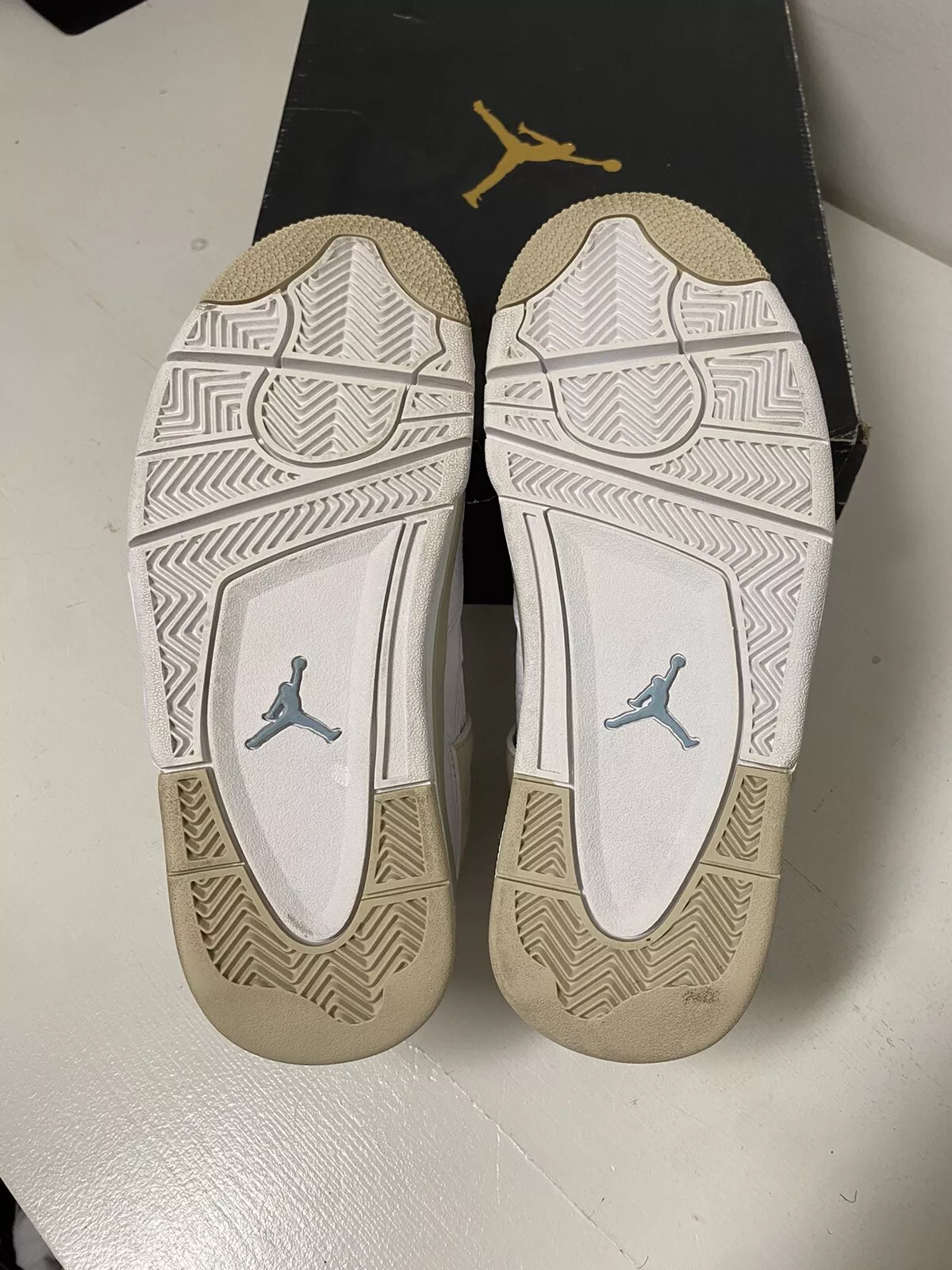 Q4 Batch Air Jordan 4 Retro Sand Linen review Ryan M. Nesbit 01