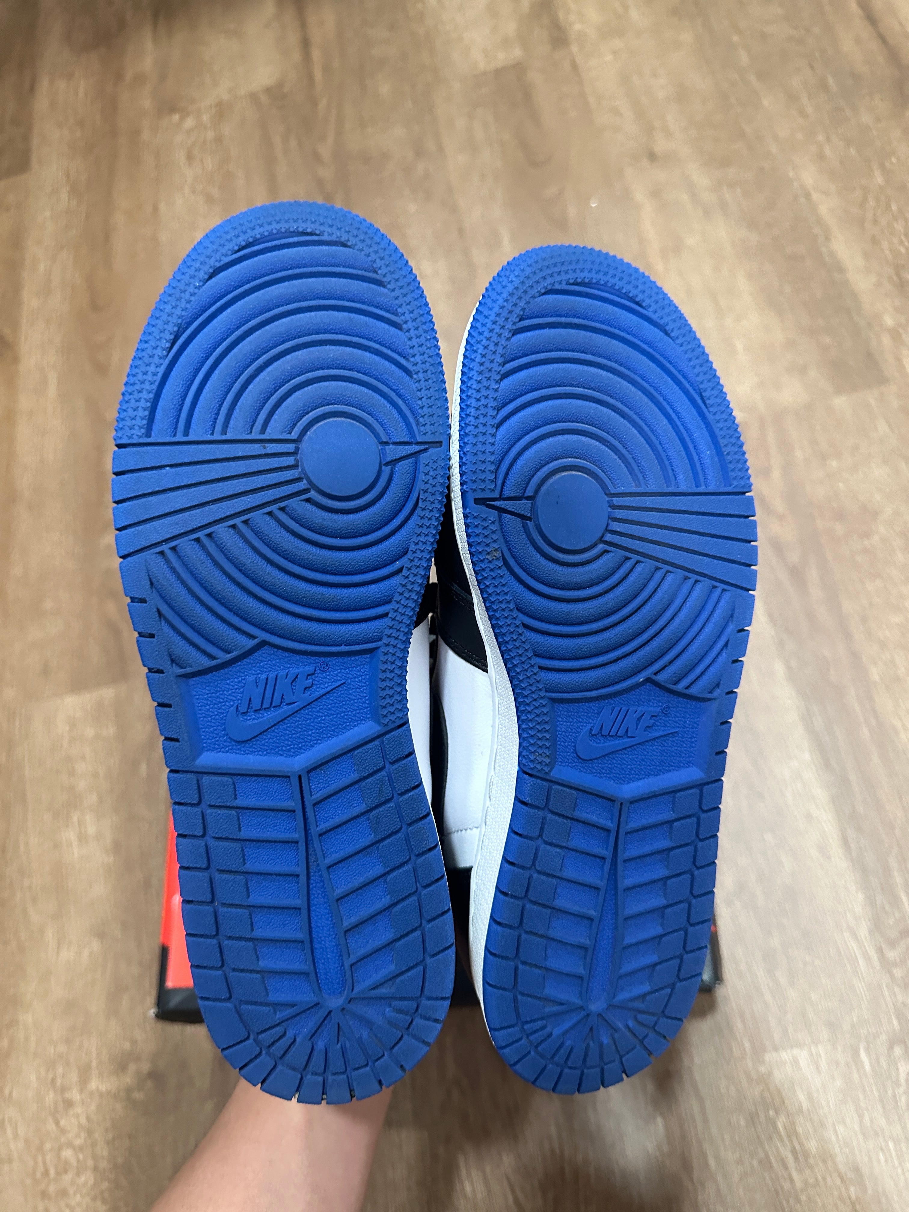  PRO Air Jordan 1 Retro High OG Game Royal review Ian 02