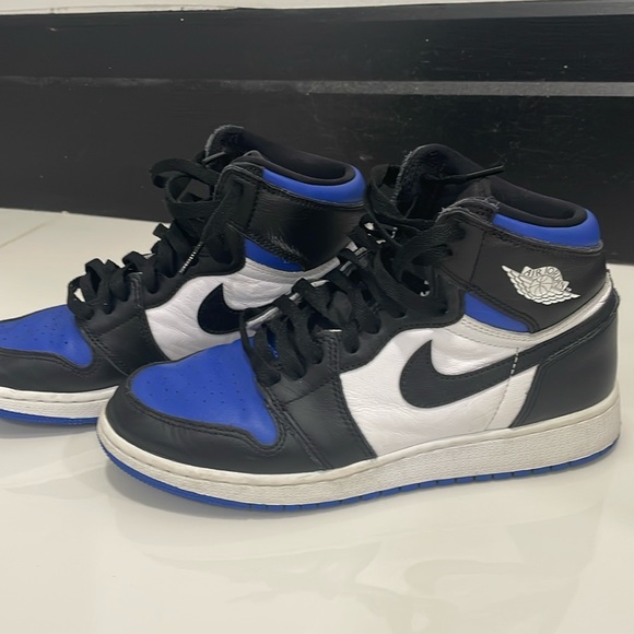 PRO Air Jordan 1 Retro High OG Game Royal review Mia 01