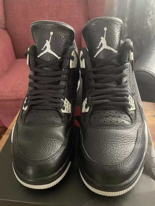 Q4 Batch Air Jordan 4 Retro Oreo review 