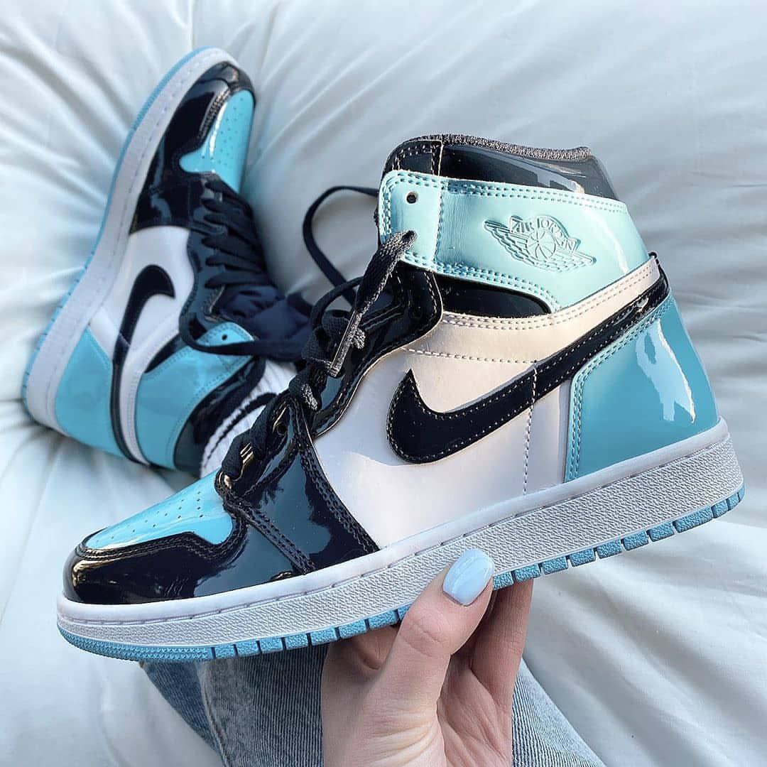PRO  Air Jordan 1 Retro High OG “UNC Patent” review Clara 01