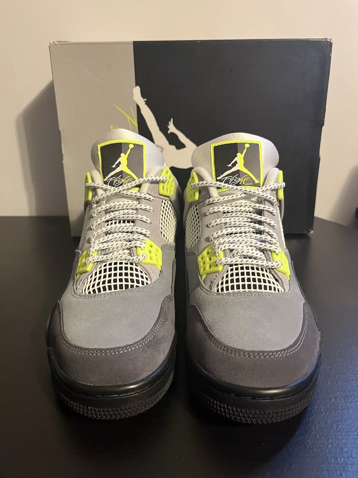 XH Batch  Air Jordan 4 SE “Neon” review Coco 01