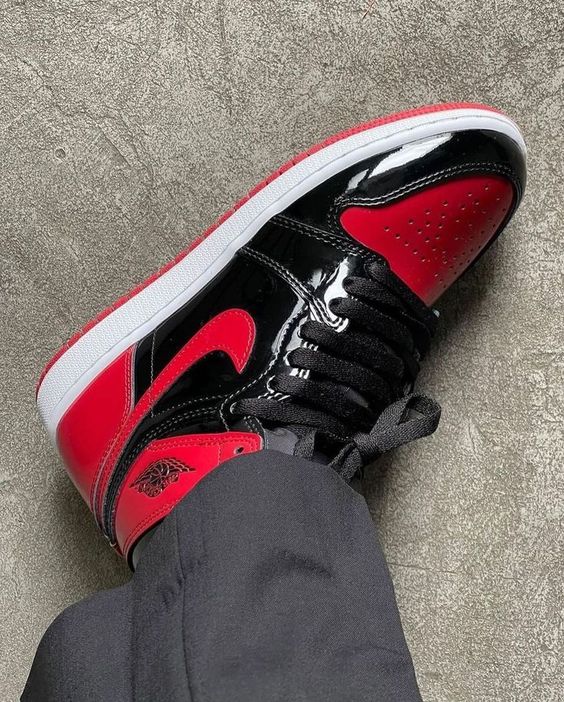 PRO  Air Jordan 1 High OG Bred Patent review Grace