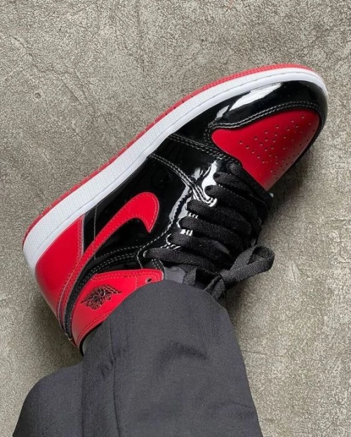 PRO  Air Jordan 1 High OG Bred Patent review 