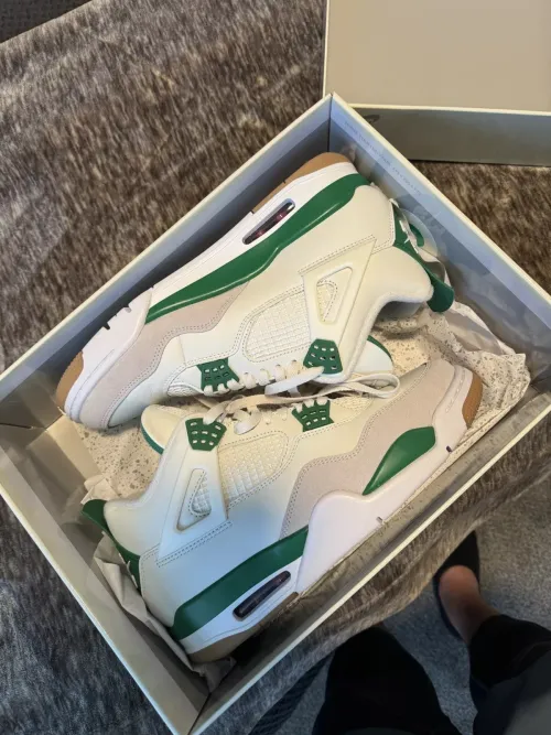 XH Batch Nike SB x Air Jordan 4 “Pine Green”Calaite review 