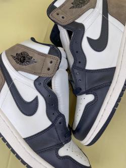  PRO Air Jordan 1 Retro High OG 'Dark Mocha' review Evan 02