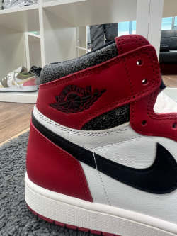 PRO Air Jordan 1 High OG Chicago Reimagined review Ursula 03