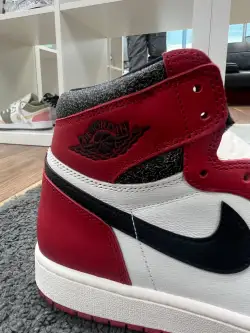 PRO Air Jordan 1 High OG Chicago Reimagined review Ursula 03