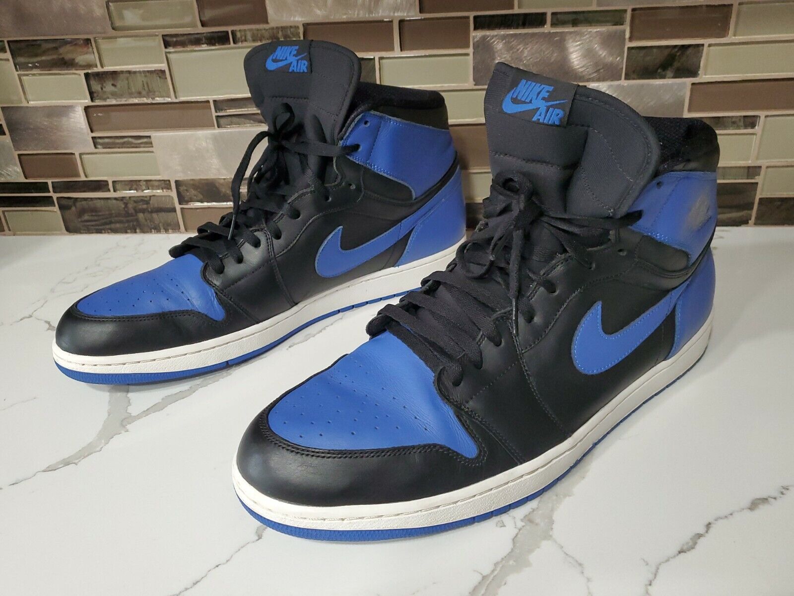  PRO  Air Jordan 1 Retro Royal review Isabella 02