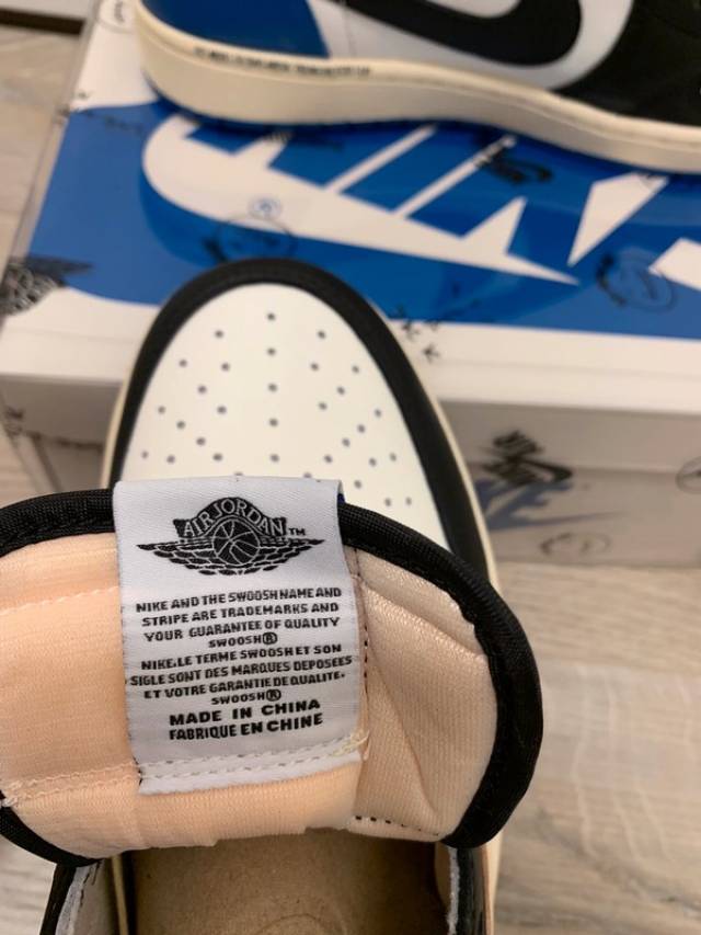 PRO  Travis Scott x Fragment Design x Air Jordan 1 Low review Aaron 02