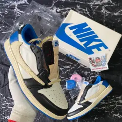 PRO  Travis Scott x Fragment Design x Air Jordan 1 Low review Dan 02