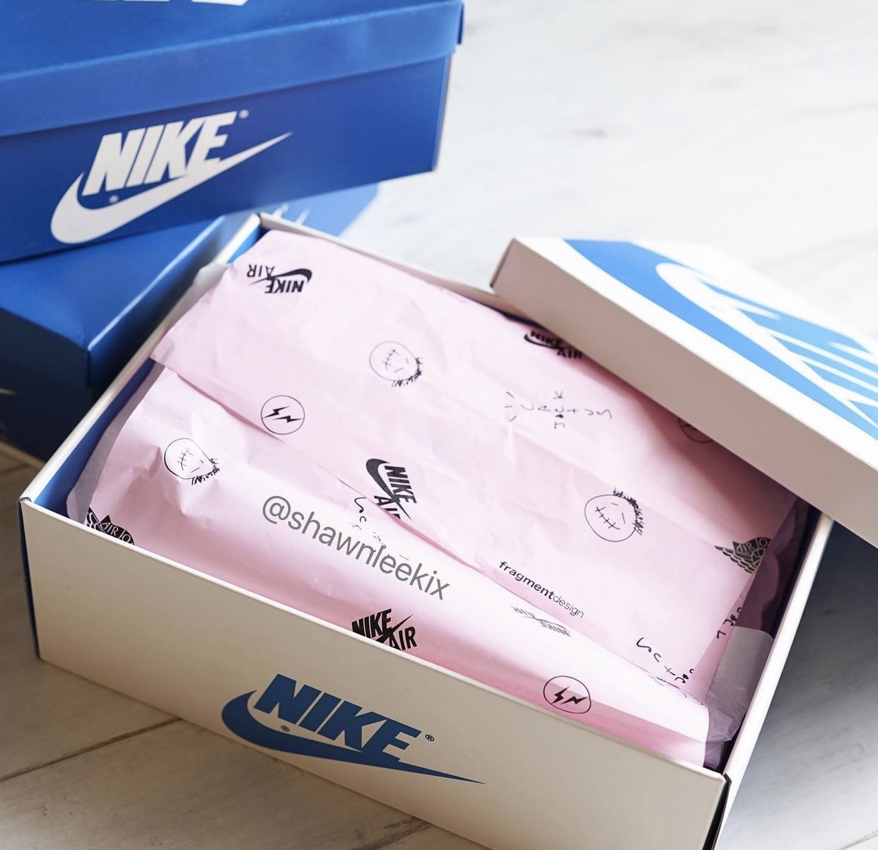 PRO  Travis Scott x Fragment Design x Air Jordan 1 Low review Nate 02