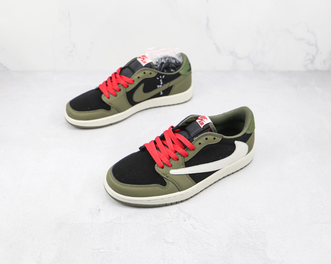 PROTravis Scott x Air Jordan 1 Low Dark Green review Sam 04