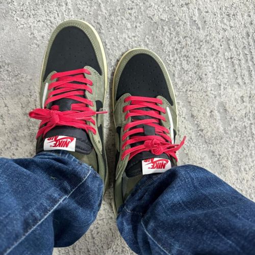  PROTravis Scott x Air Jordan 1 Low Dark Green review 