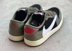  PROTravis Scott x Air Jordan 1 Low Dark Green review Zack 02