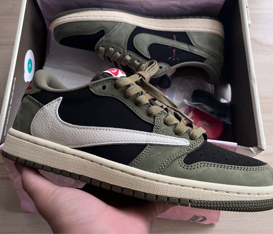  PROTravis Scott x Air Jordan 1 Low Dark Green review Tara 03