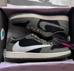  PROTravis Scott x Air Jordan 1 Low Dark Green review Tara 02