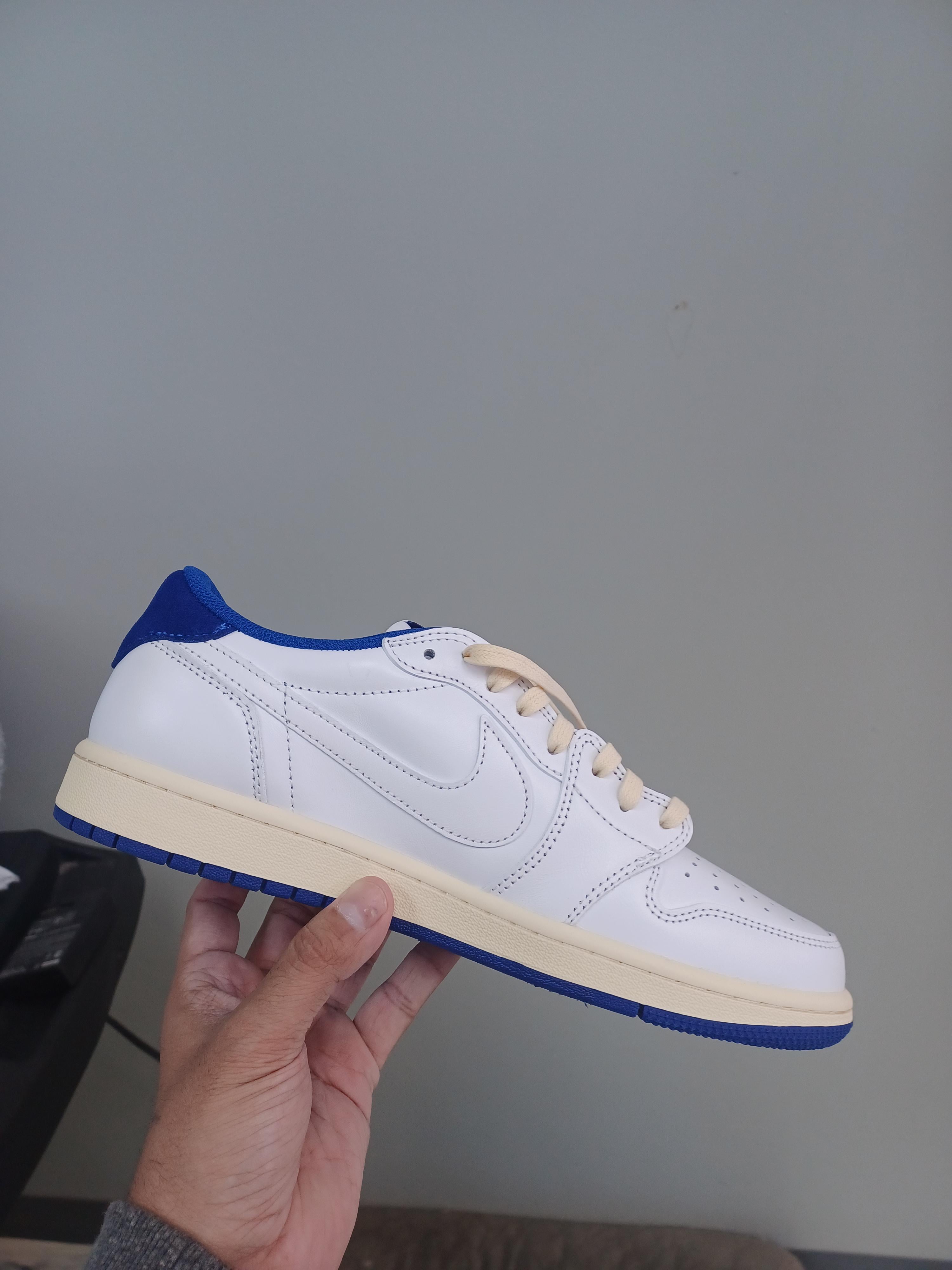 PRO Travis Scott x Air Jordan 1 Low Blue Bottom Barb review Grace 02