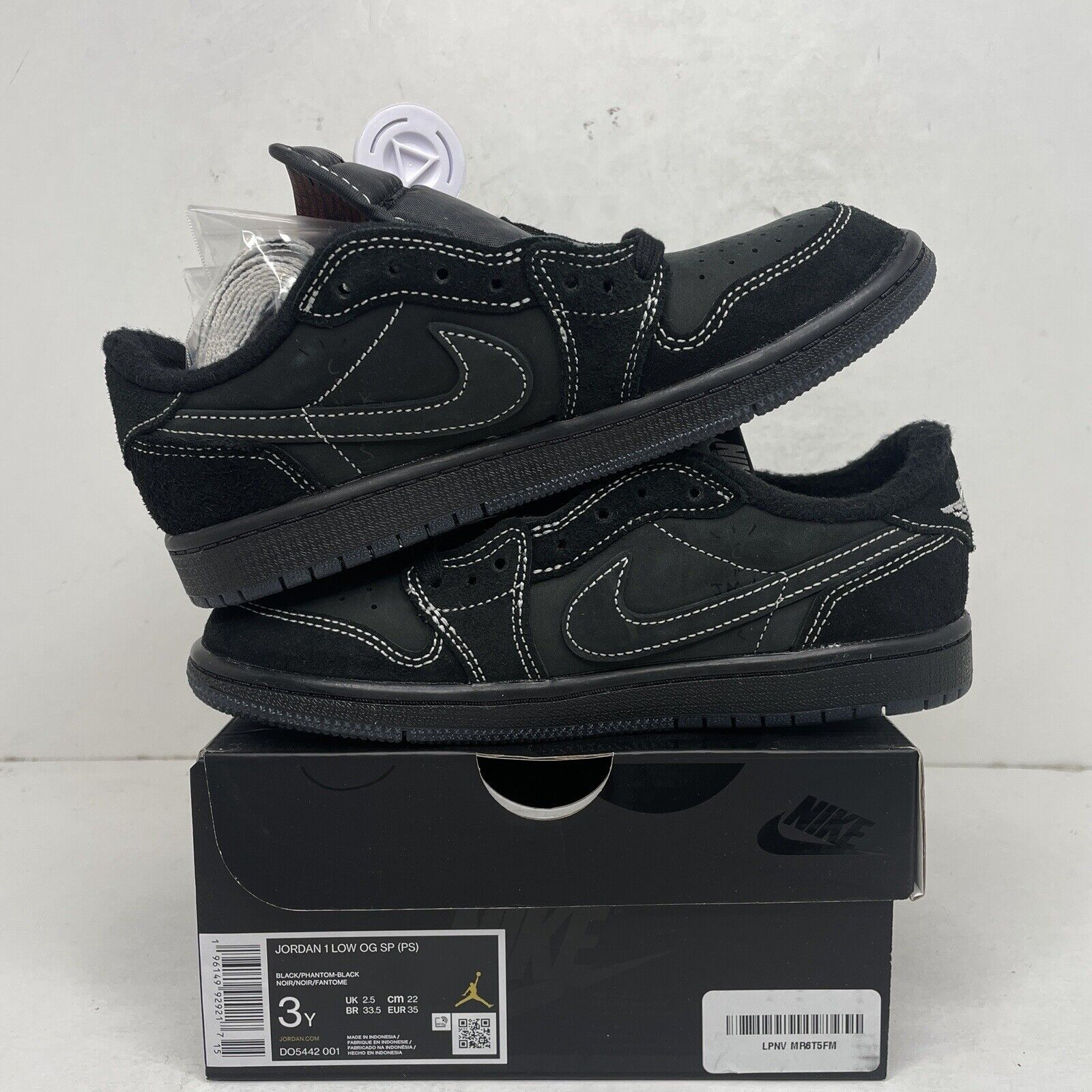 PRO  Travis Scott x Air Jordan 1 Low Black Phantom review Xavier 02