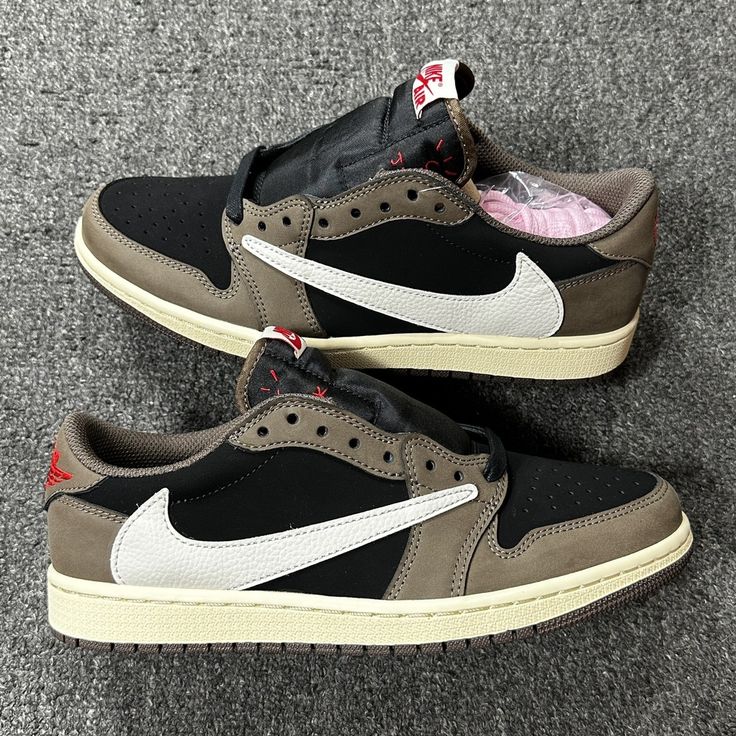 PRO  Travis Scott x Air Jordan 1 Low OG SP-T review Brian 02