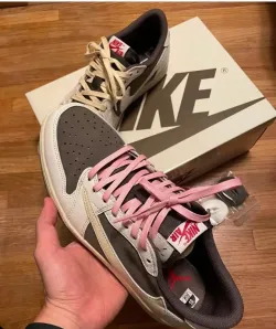  PRO Travis Scott x Air Jordan 1 Low OG Reverse Mocha” review Mia 06