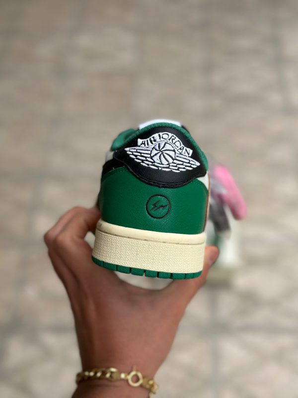 PRO Air Jordan Travis Scott x Air Jordan 1 Low Black Green Barb review Rosa 01