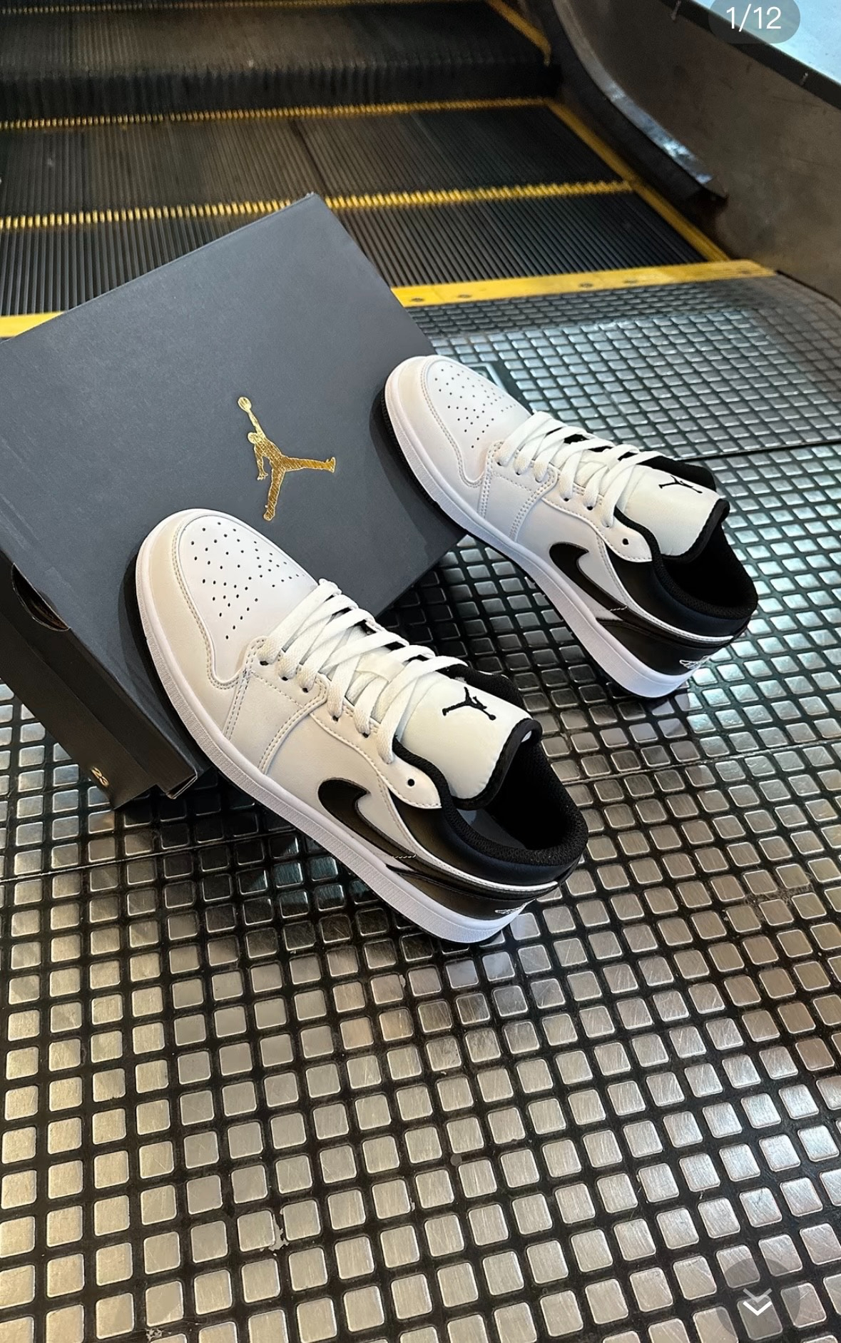 XH Travis Scott x Air Jordan 1 Low White Black review Nate 02
