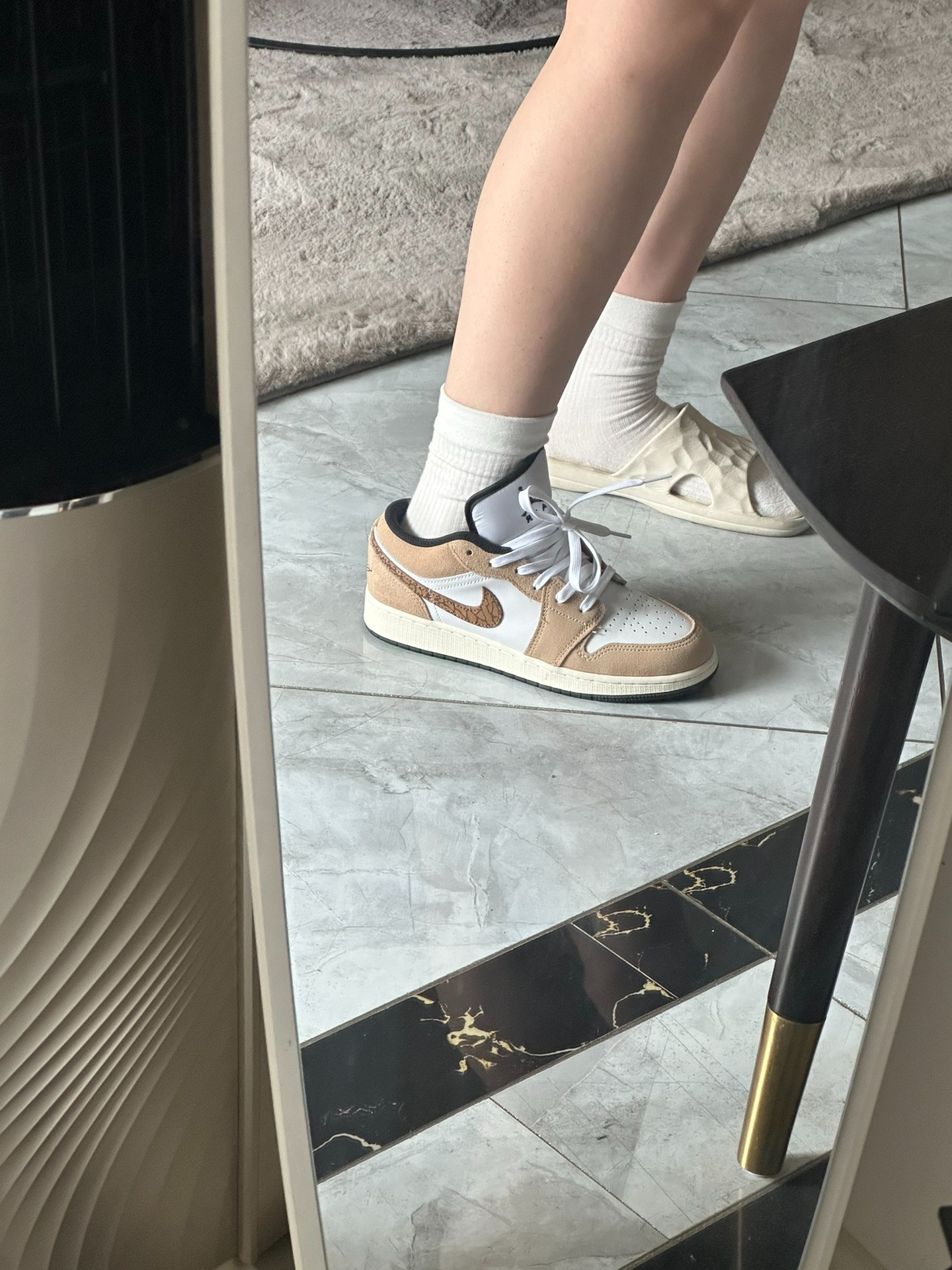 XH Travis Scott x Air Jordan 1 Low White Brown review Quinn