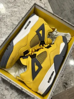 BS Batch Air Jordan 4 Retro LS Lightning review John Ferguson 02