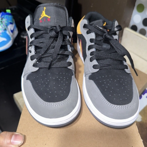 XH Travis Scott x Air Jordan 1 Low Dark Gray review 