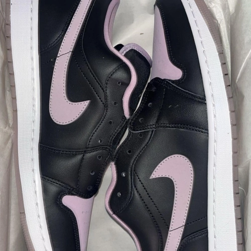 XH Travis Scott x Air Jordan 1 Low Black Purple review 