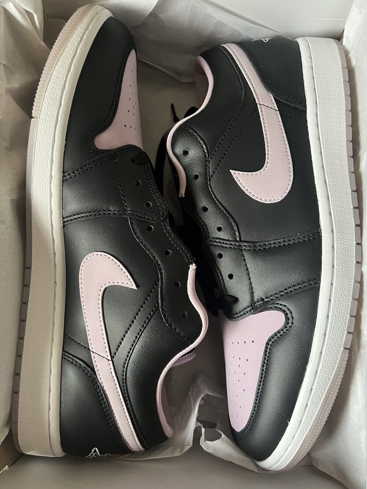XH Travis Scott x Air Jordan 1 Low Black Purple review Mona