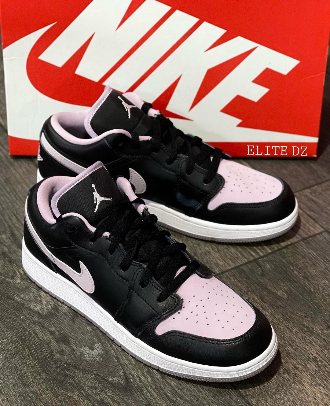XH Travis Scott x Air Jordan 1 Low Black Purple review Quincy 02