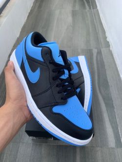 XH Travis Scott x Air Jordan 1 Low New Black Blue review Nate 01