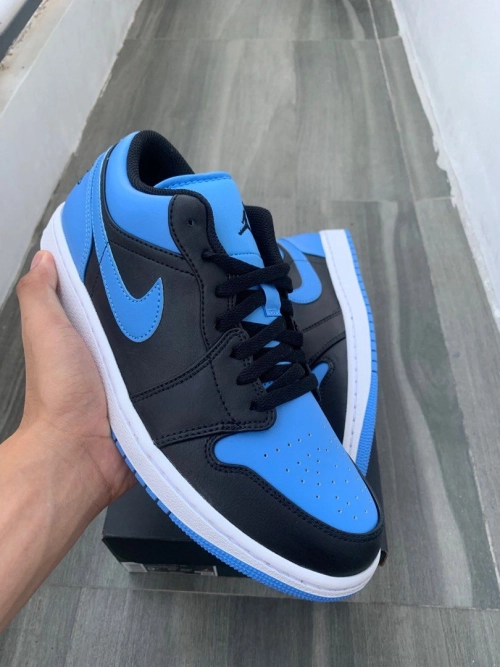 XH Travis Scott x Air Jordan 1 Low New Black Blue review 