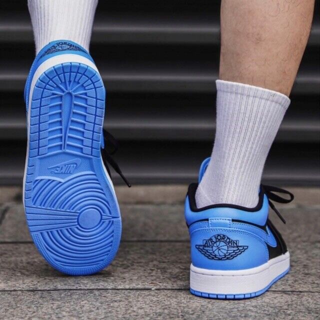 XH Travis Scott x Air Jordan 1 Low New Black Blue review Quincy 02