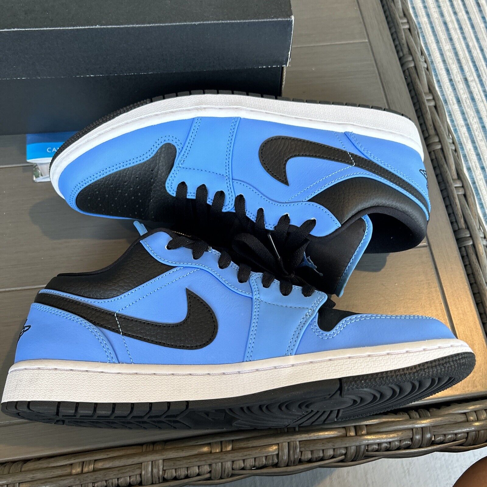 XH Travis Scott x Air Jordan 1 Low New Black Blue review Yolanda 02