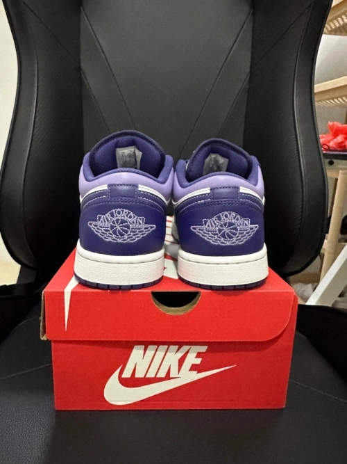 XH Travis Scott x Air Jordan 1 Low Sail White Purple review 